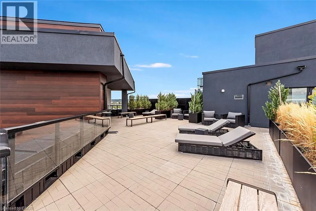 600 NORTH SERVICE ROAD Road Unit# 606, #606