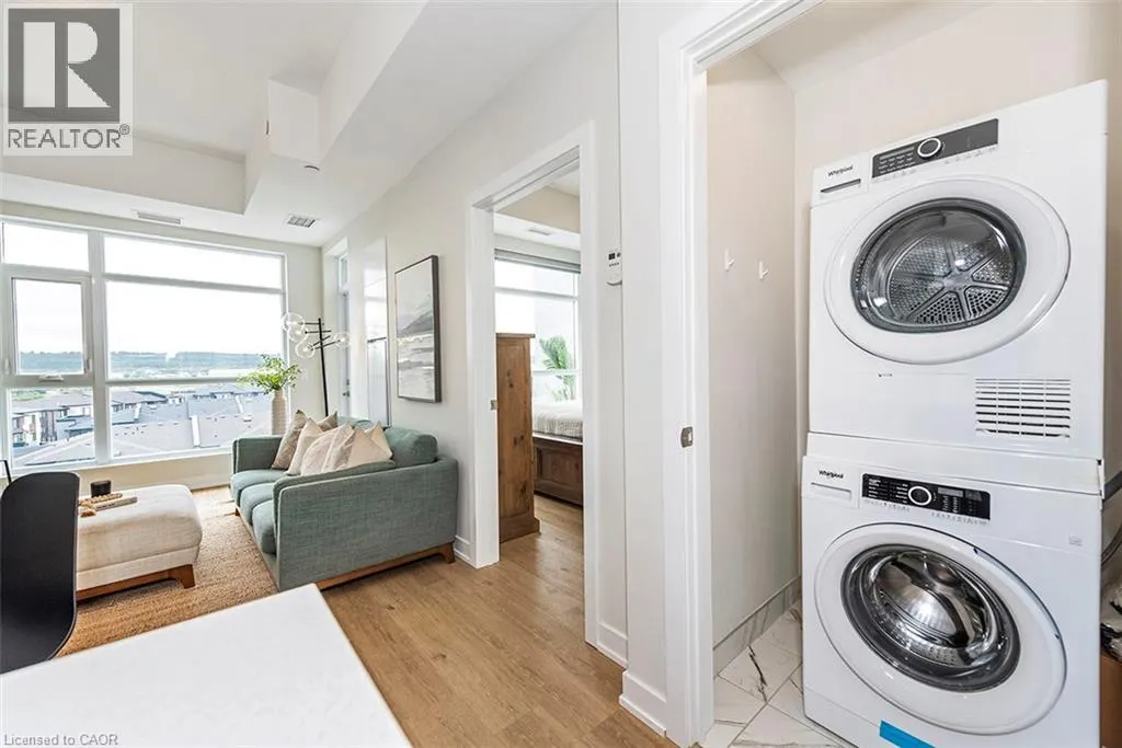 600 NORTH SERVICE ROAD Road Unit# 606, #606