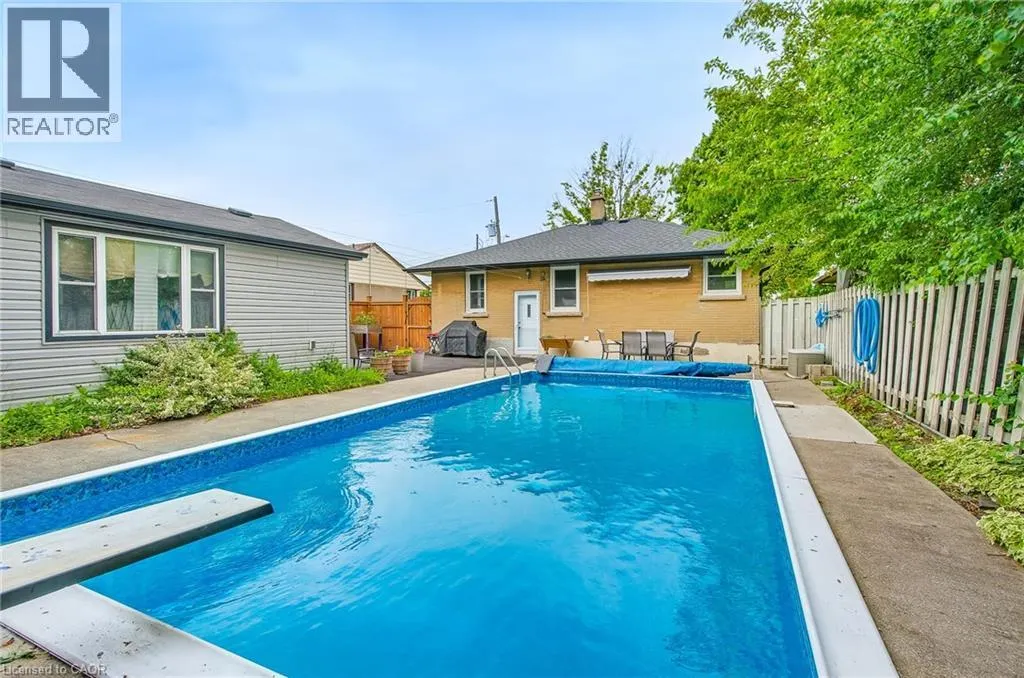 50 SANDALWOOD Avenue