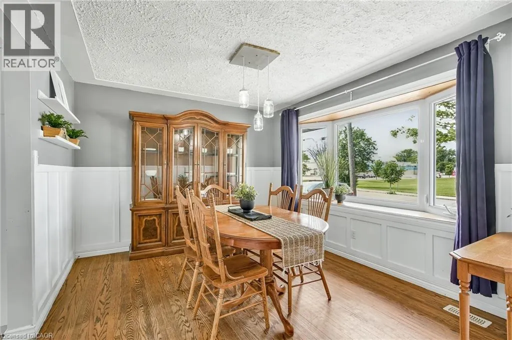 50 SANDALWOOD Avenue