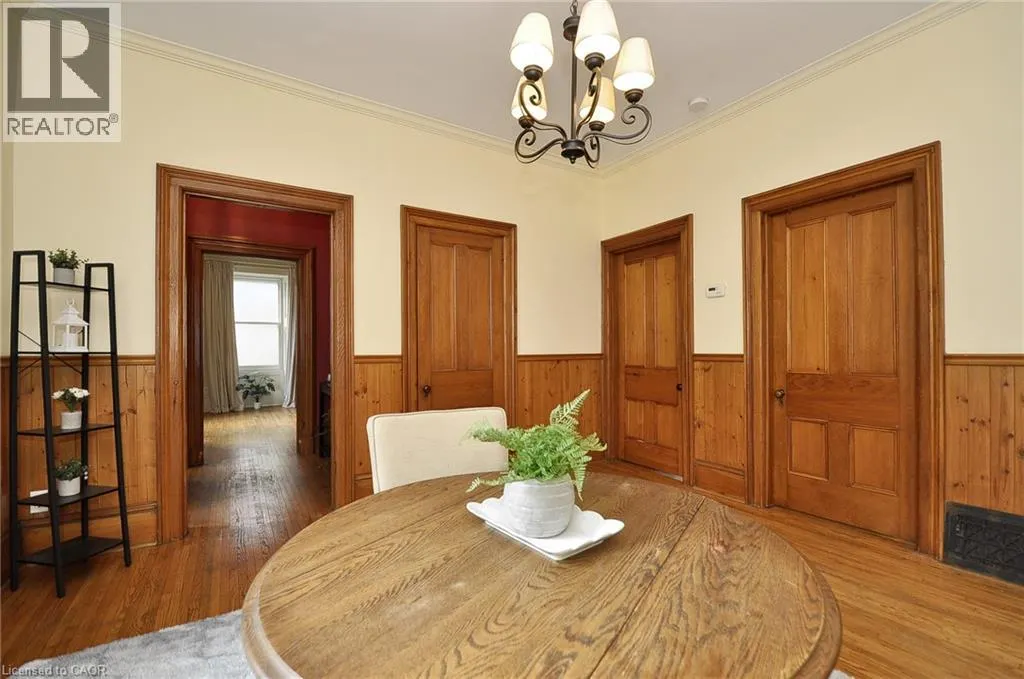 110 GRAND Avenue S