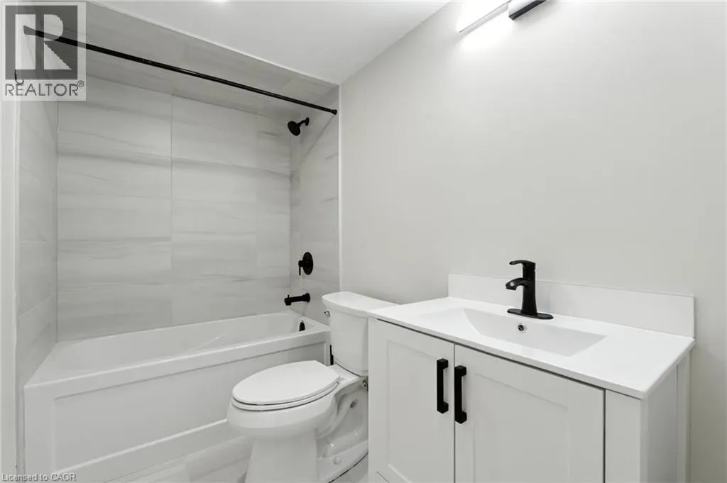 929 UPPER OTTAWA Street Unit# B, #B