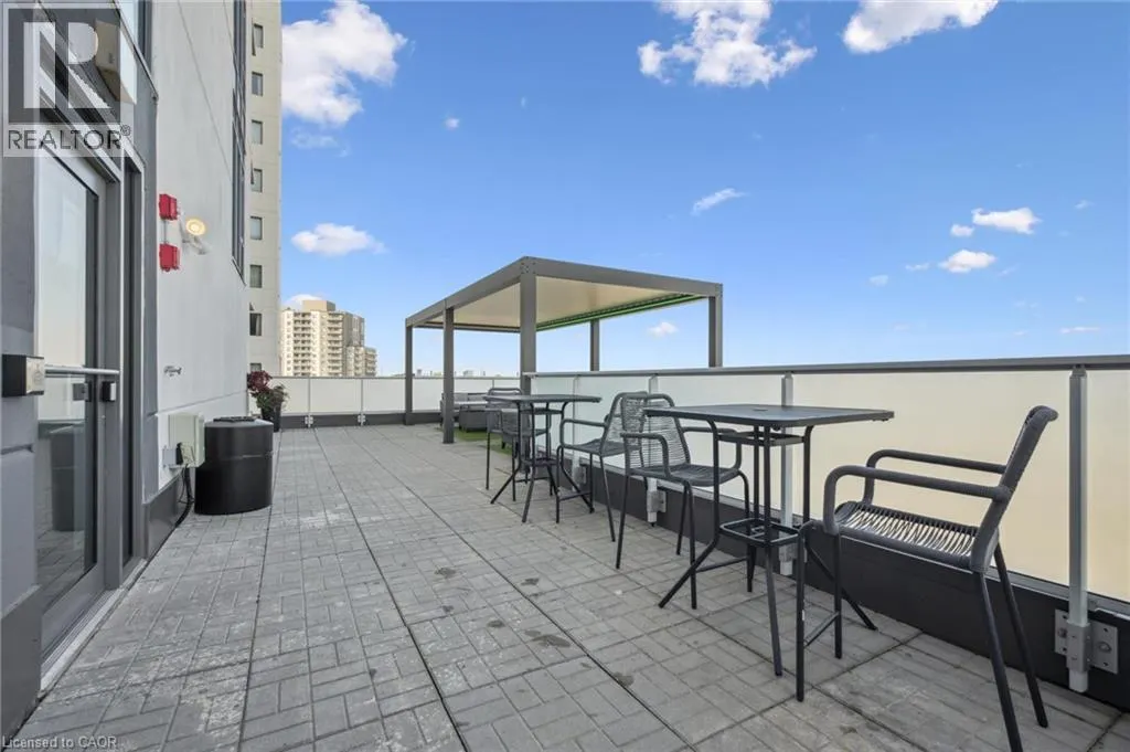 1434 HIGHLAND Road W Unit# 102, #102