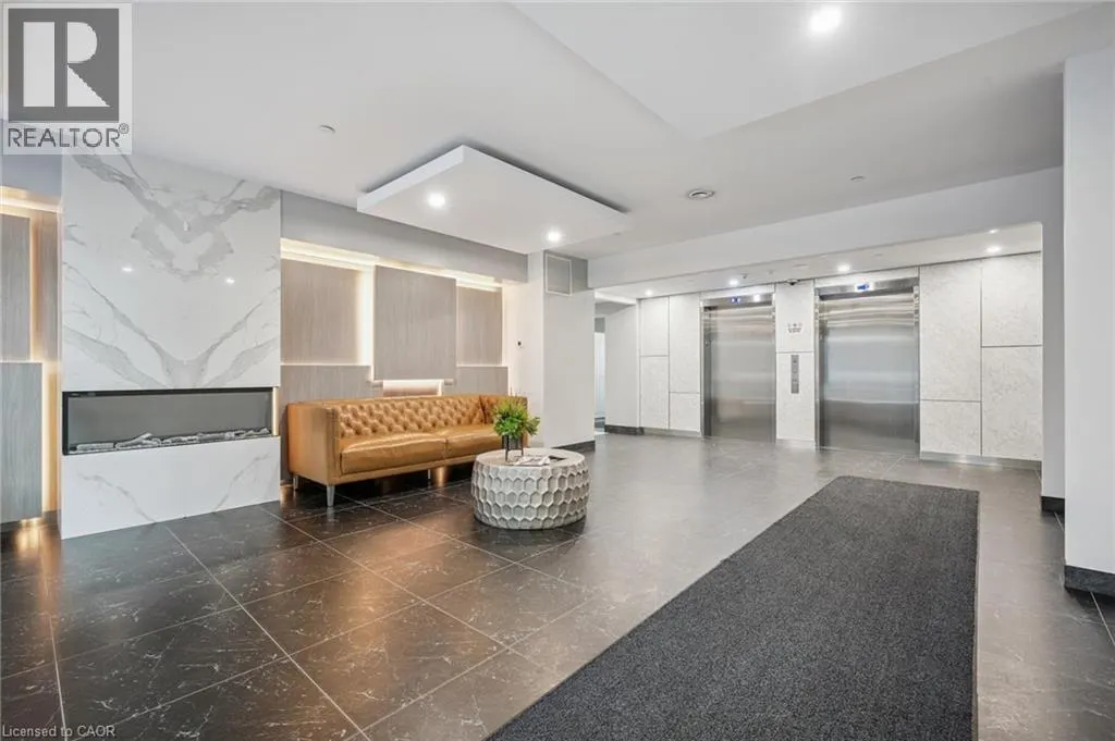 1434 HIGHLAND Road W Unit# 102, #102