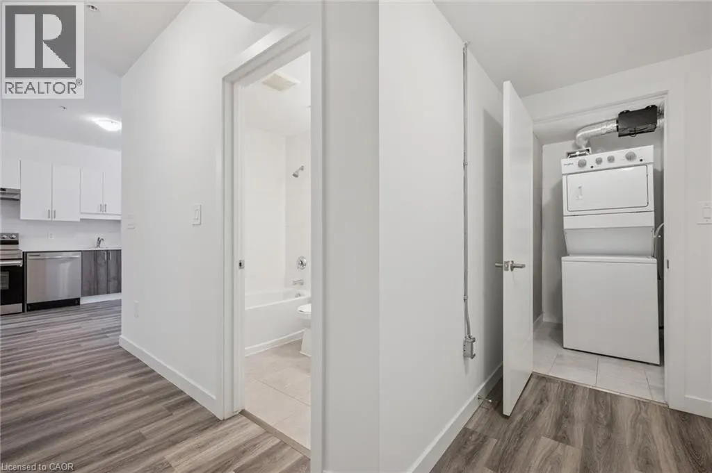 1434 HIGHLAND Road W Unit# 102, #102