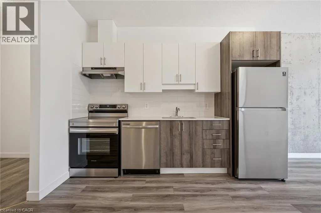 1434 HIGHLAND Road W Unit# 102, #102
