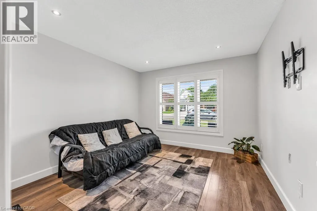 650 ACADIA Drive