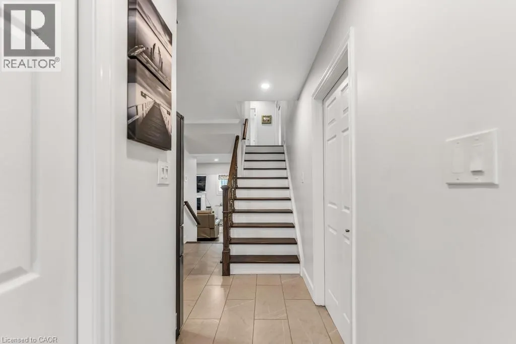 650 ACADIA Drive