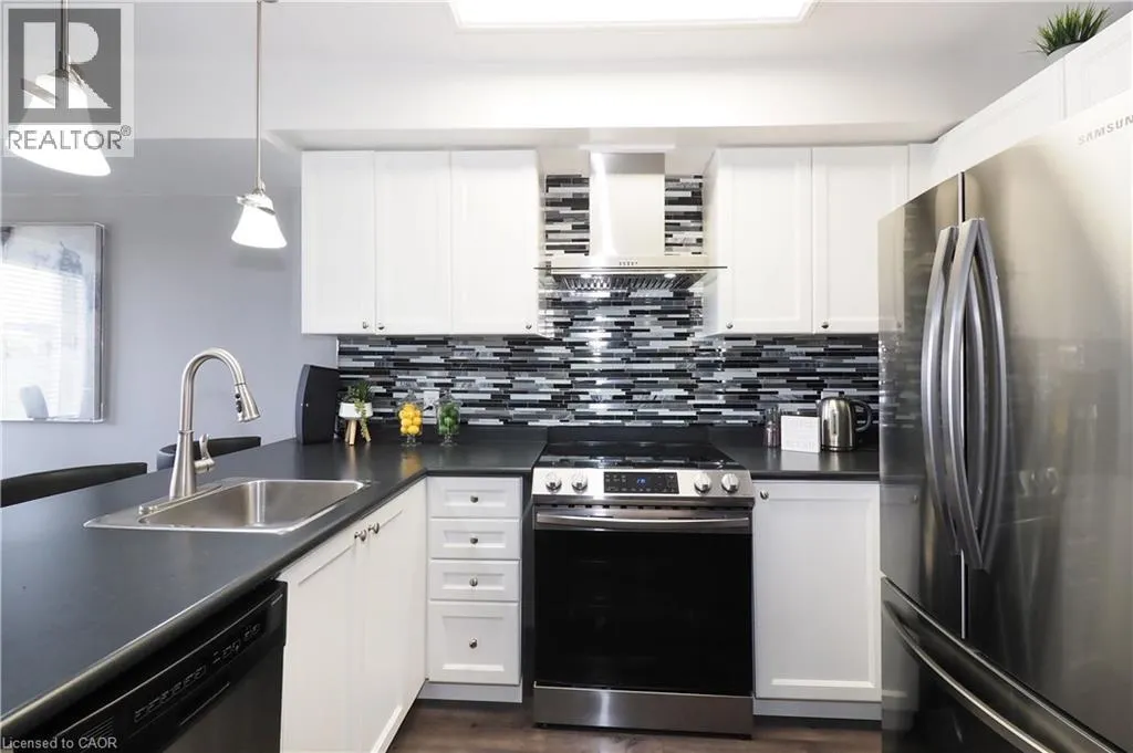 350 FISHER MILLS Road Unit# 18, #18