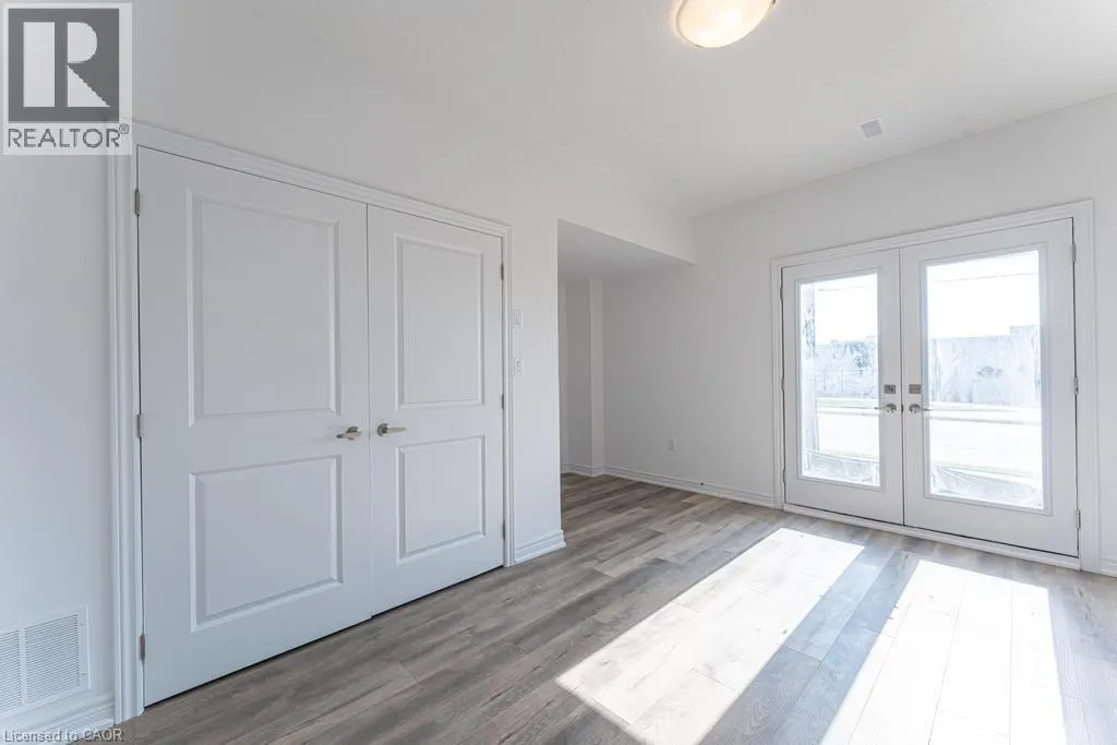 120 COURT Drive Unit# 29, #29