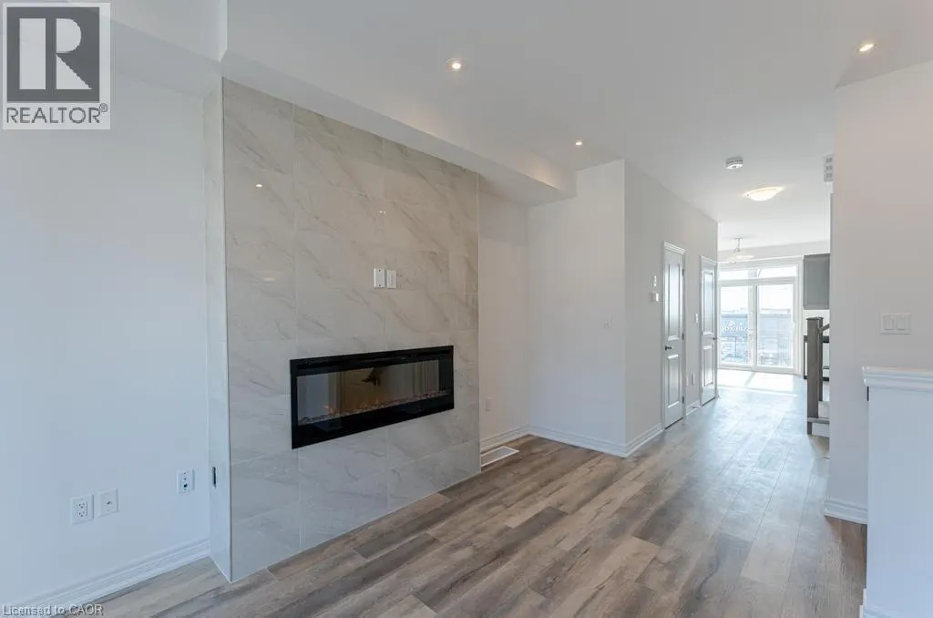 120 COURT Drive Unit# 29, #29