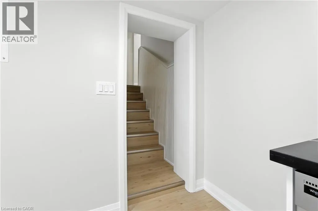 929 UPPER OTTAWA Street Unit# C, #C