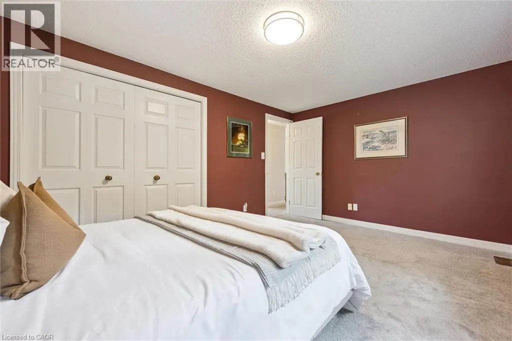 323 AMBERWOOD Drive