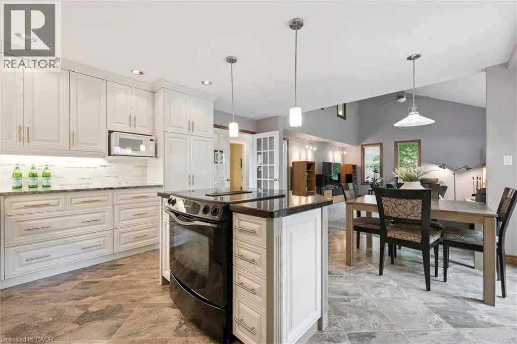 323 AMBERWOOD Drive