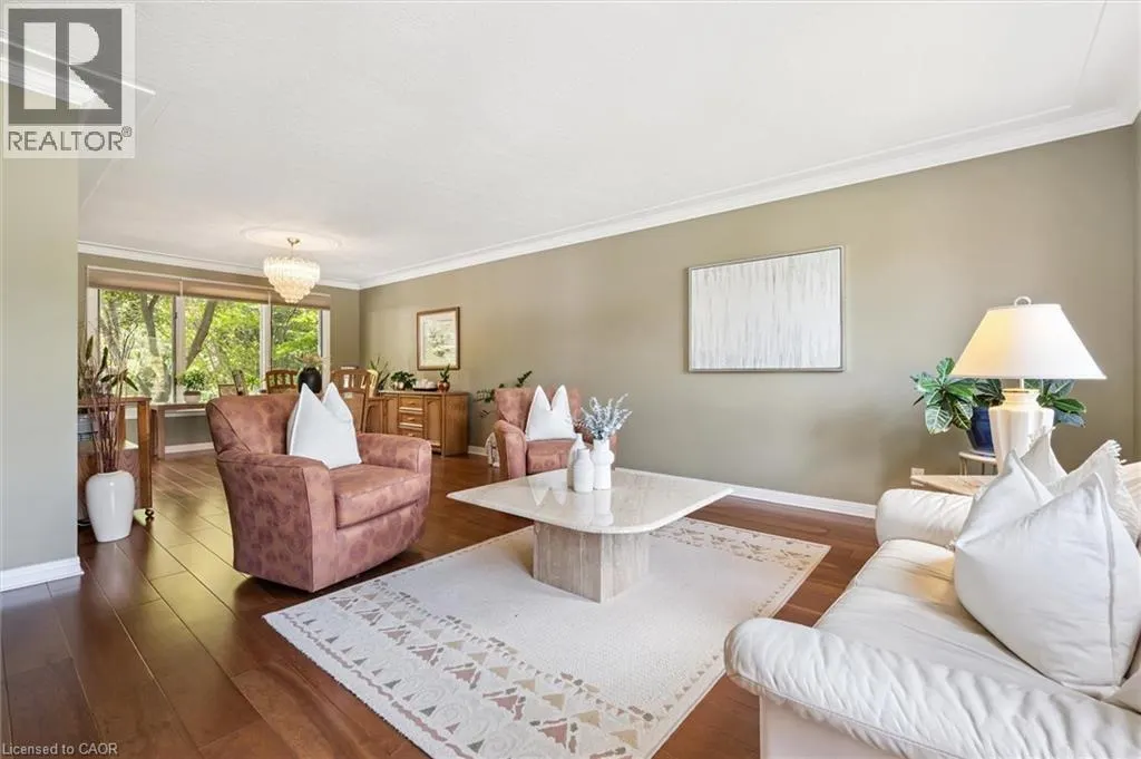 323 AMBERWOOD Drive