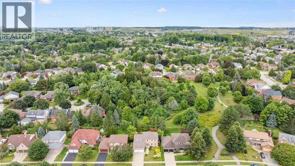 323 AMBERWOOD Drive