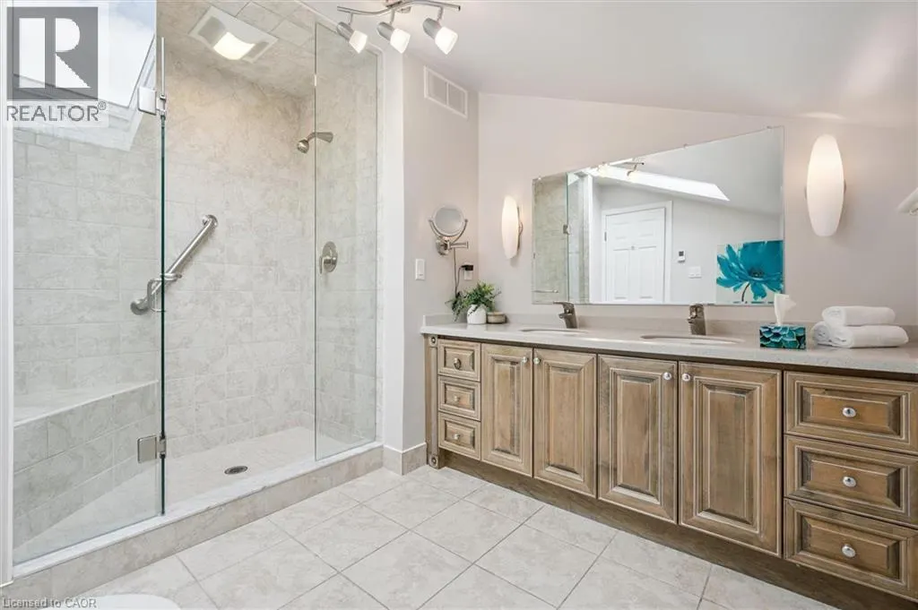 323 AMBERWOOD Drive