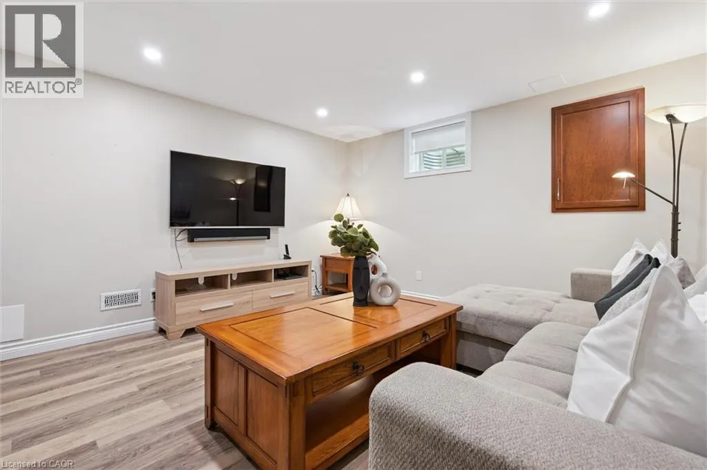 323 AMBERWOOD Drive