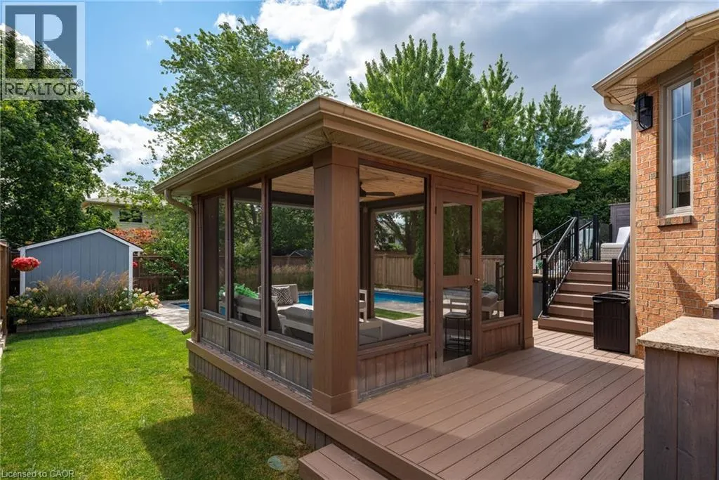 2130 WINDING Way
