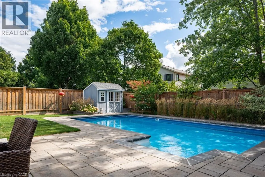2130 WINDING Way