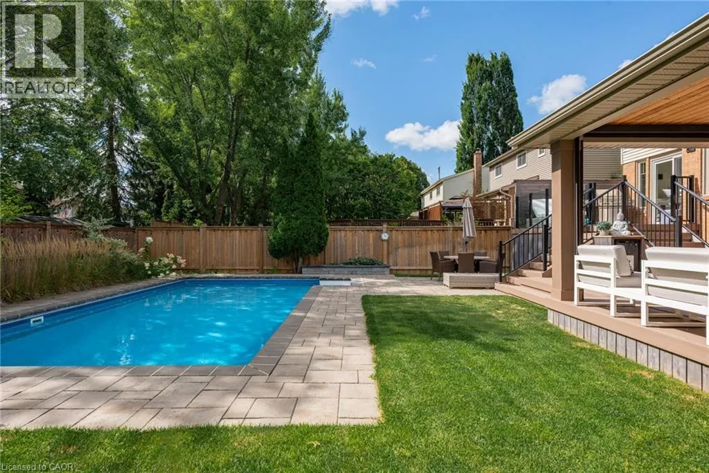 2130 WINDING Way