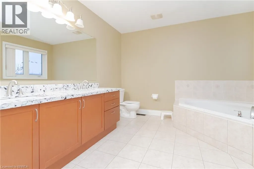 39 HUNTSPOINT Drive