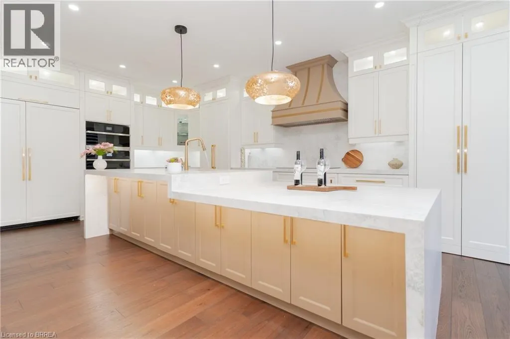 39 HUNTSPOINT Drive