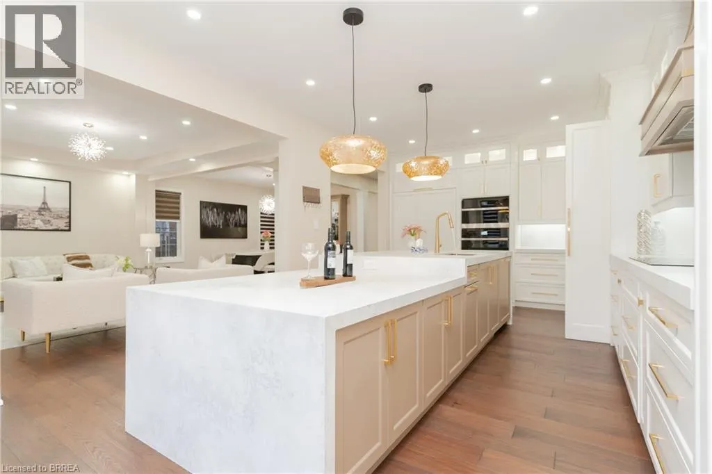 39 HUNTSPOINT Drive