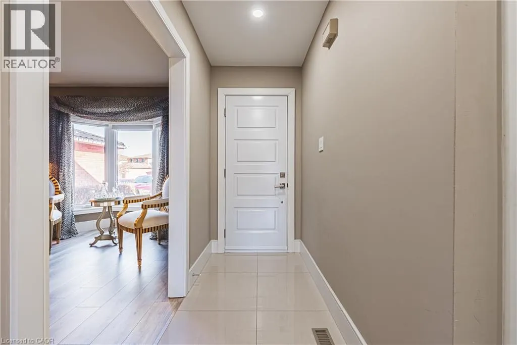 103 BROUGHTON Avenue
