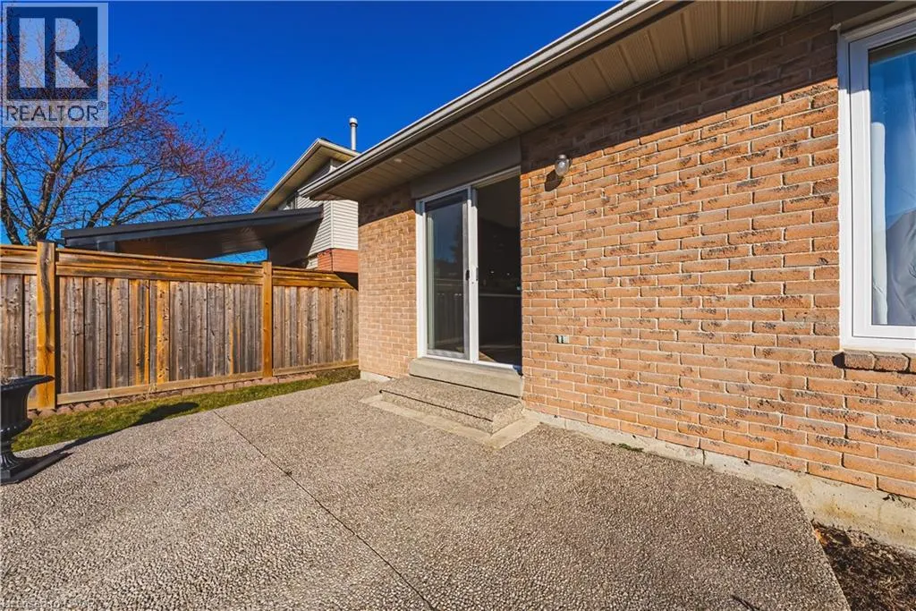 103 BROUGHTON Avenue