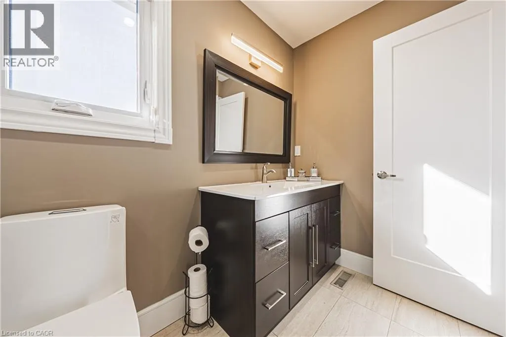 103 BROUGHTON Avenue