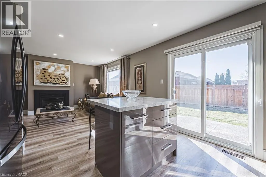 103 BROUGHTON Avenue