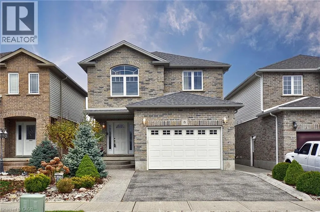 8 LOCKWOOD Street