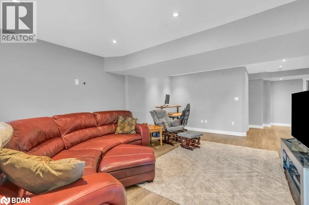 3 DAVISON DRIVE Drive