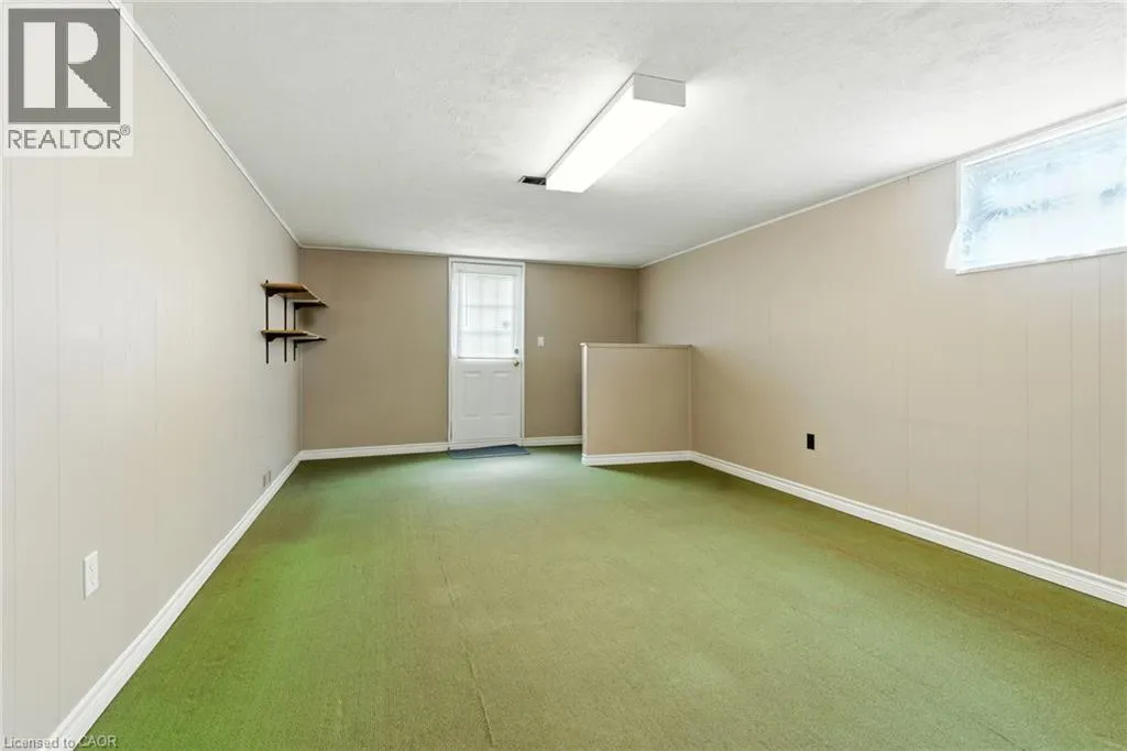 24 MEADOWLARK Drive