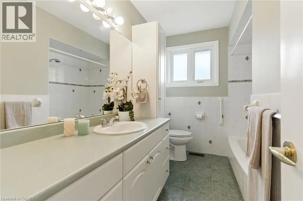 24 MEADOWLARK Drive
