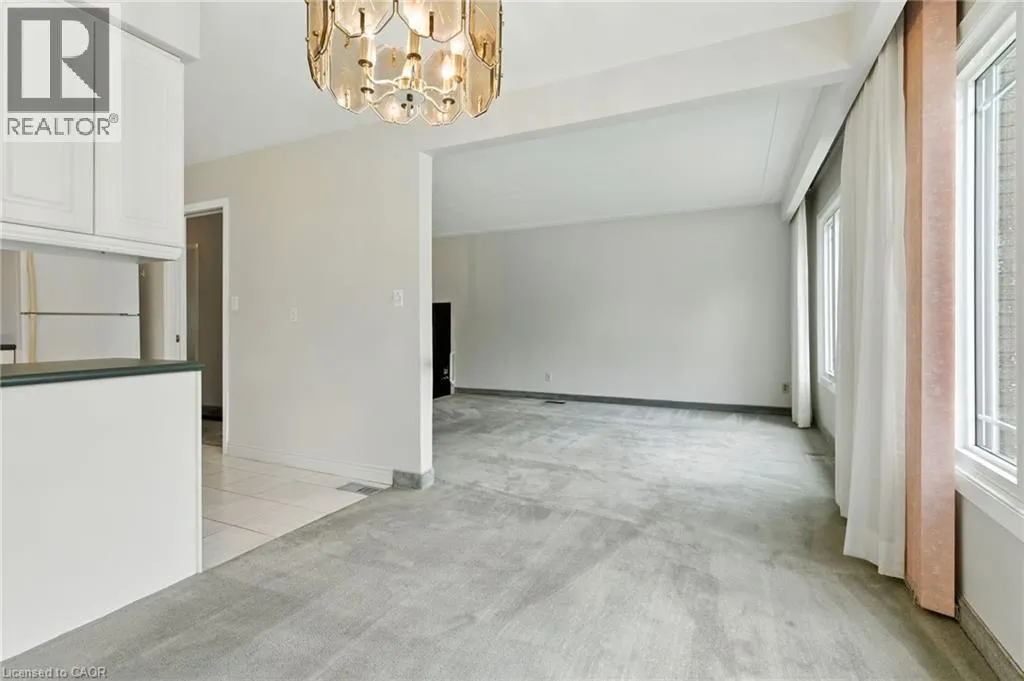 24 MEADOWLARK Drive