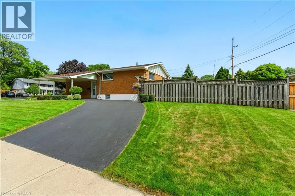 24 MEADOWLARK Drive