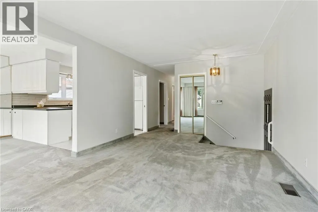 24 MEADOWLARK Drive