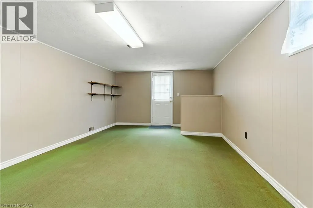 24 MEADOWLARK Drive