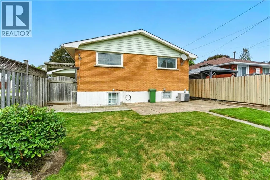 24 MEADOWLARK Drive