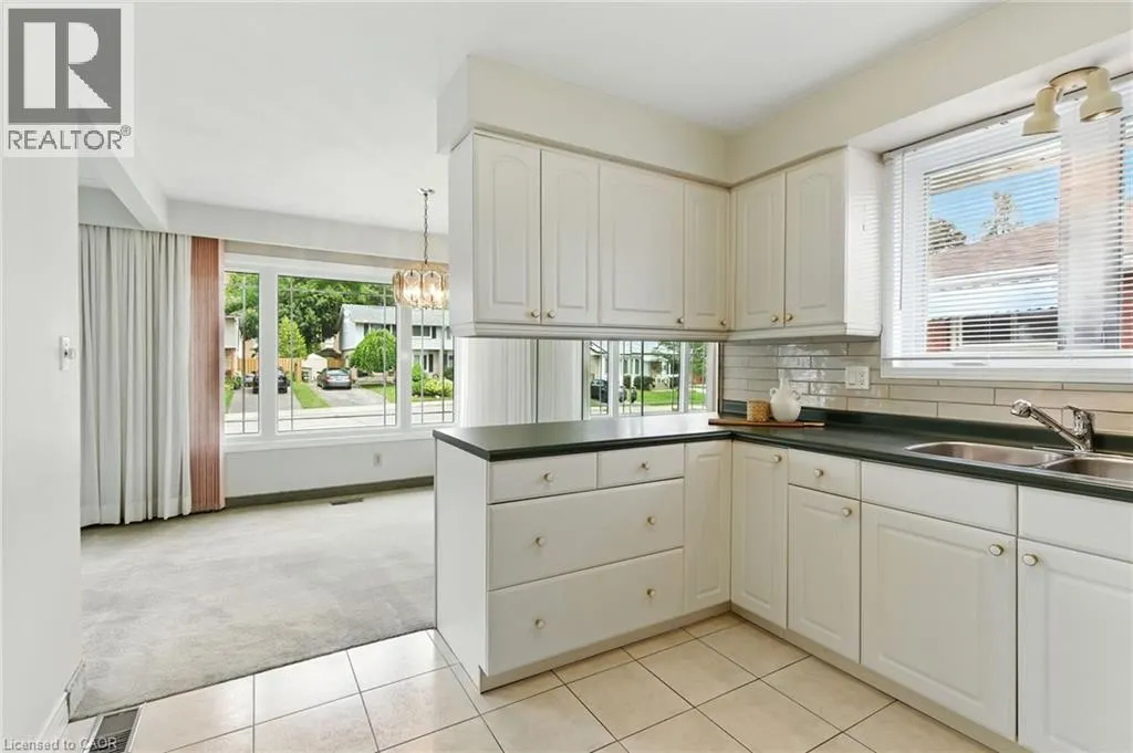 24 MEADOWLARK Drive