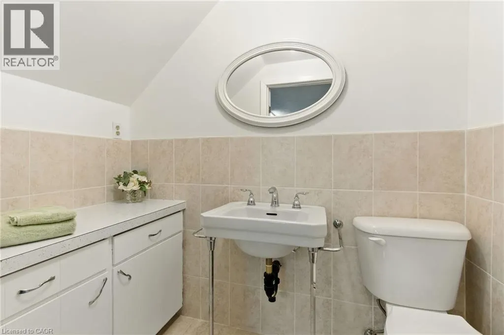 24 MEADOWLARK Drive