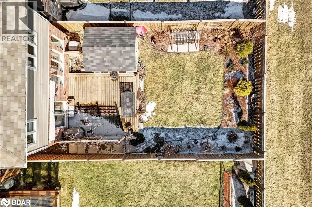 15 WAGNER Crescent
