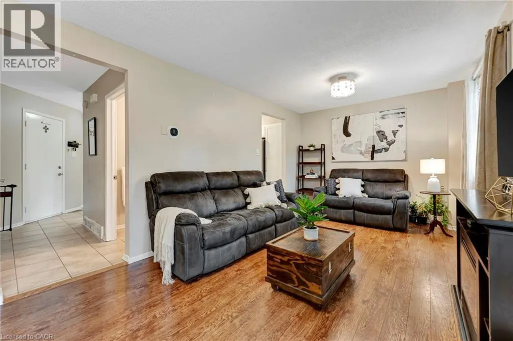 476 KINGSCOURT Drive Unit# 19, #19