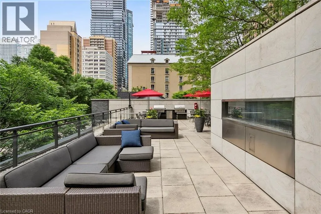 110 CHARLES Street E Unit# 2604, #2604