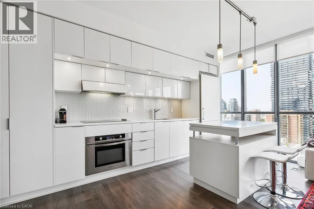 110 CHARLES Street E Unit# 2604, #2604
