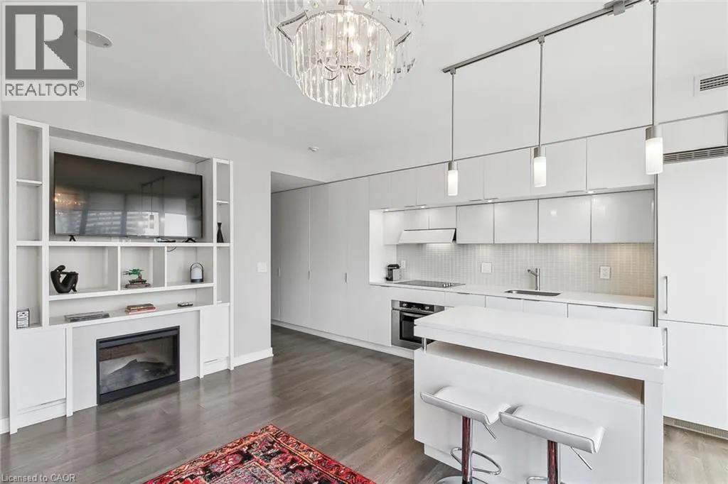 110 CHARLES Street E Unit# 2604, #2604
