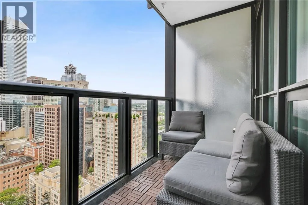 110 CHARLES Street E Unit# 2604, #2604