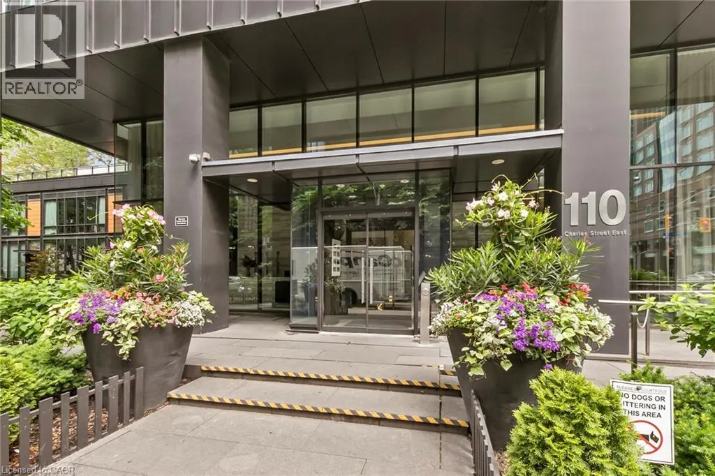 110 CHARLES Street E Unit# 2604, #2604